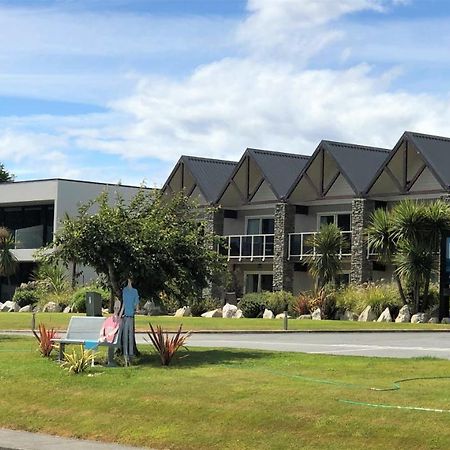 تي أناو Fiordland Lakeview Motel And Apartments المظهر الخارجي الصورة